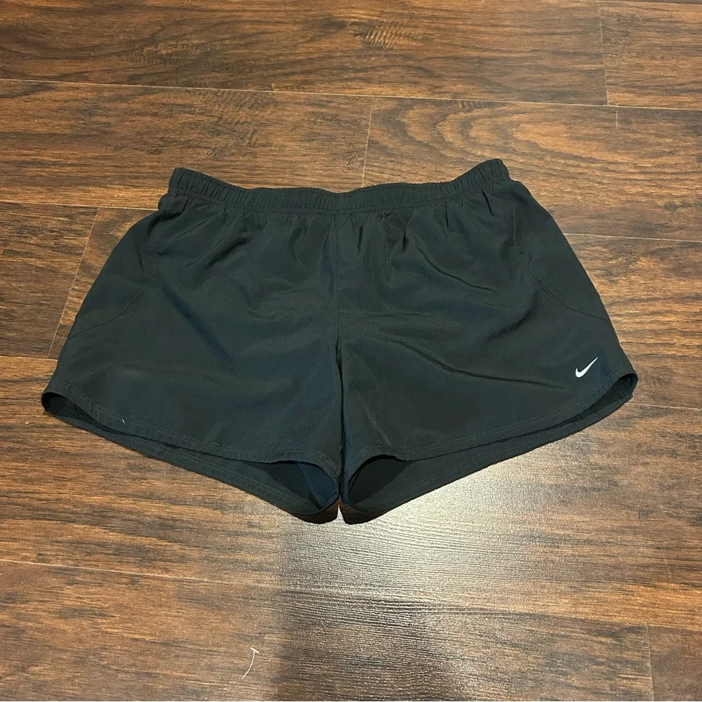 [Nike] Black Athletic Shorts